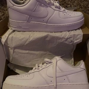 Selling my Air forces size 10 I only wore them 3 times just don’t want them now